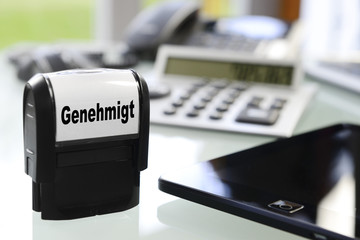 Stempel Modern mit Schrift genehmigt