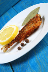 Grilled fish with lemon
