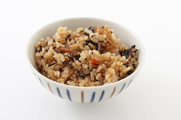 沖縄伝統料理のジューシー