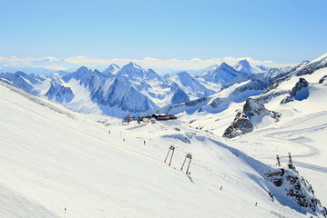 lodowiec w Alpach 