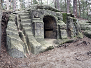 Harpist - Grotto And Rock Sculptures