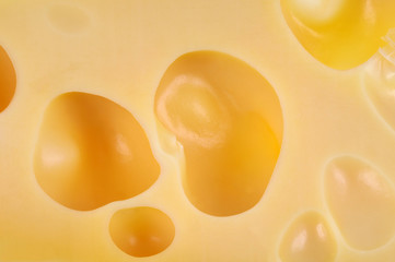 Les trous de l'emmental