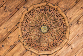 tarihi ahşap tavan işçiliği