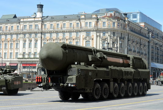 The "Topol-M" (SS-27 "Sickle B") intercontinental ballistic nuclear missile complex strategic purpose. 