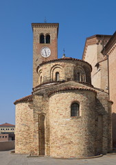 Fototapeta na wymiar Baptisterium bei der Kirche San Stefano in Sagittaria / Concordia / Venetien /Italien