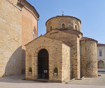 Baptisterium bei der Kirche San Stefano in Sagittaria / Concordia / Venetien /Italien