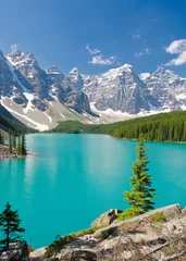 Foto auf Leinwand Majestätischer Bergsee in Kanada. © karamysh