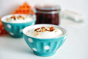 breakfast with yoghurt