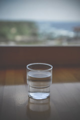 グラスに入った水