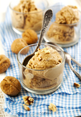 Maple walnut ice cream