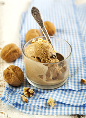Maple walnut ice cream