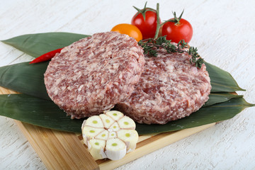 Raw burger cutlet