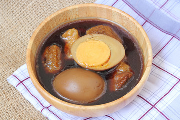 stewed eggs or eggs and pork in brown sauce