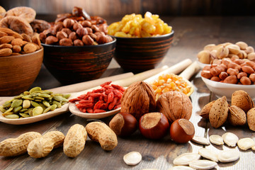 Composition with dried fruits and assorted nuts