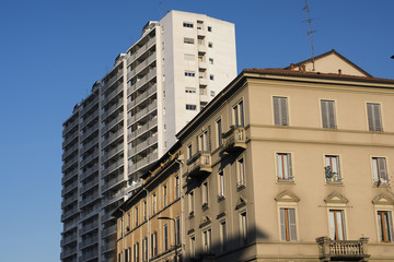 Obraz premium Milan (Italy): residential buildings