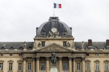 Ecole Militaire