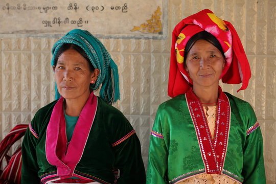 Traditionelle Frauen aus Myanmar