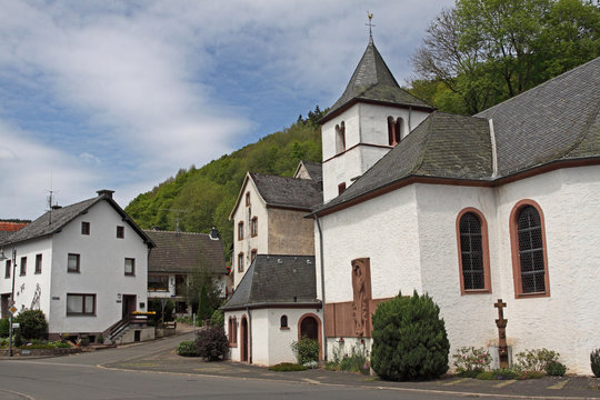 Luziakirche in M&uuml;rlenbach