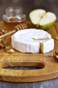 Camembert with honey,walnuts and pear.
