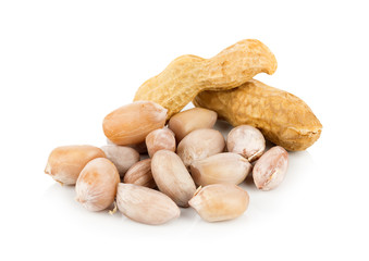 Obraz premium Boiled peanuts on white background
