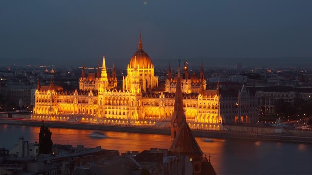 Night timelapse in Budapest