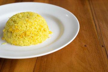 fried rice with curcuma and egg