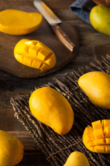 Raw Organic Yellow Mangos