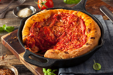 Homemade Skillet Deep Dish Chicago Pizza