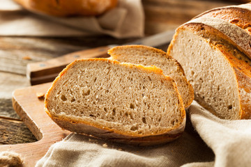 Homemade Crusty Rye Bread