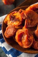 Raw Organic Dry Peaches