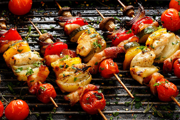 Vegetable and meat skewers in a herb marinade