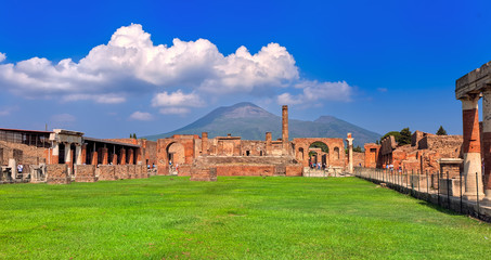 Pompeii and Mount Vesuvius, Naples, Italy - obrazy, fototapety, plakaty