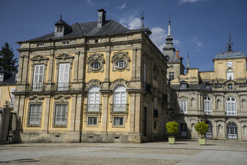 Fototapeta na wymiar Palacio de la Granja de San Ildefonso in Madrid, Spain. beautifu