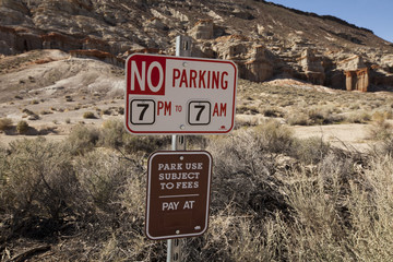 No parking 7am to 7pm sign 