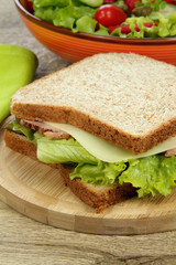 sandwich et salade composée 26032016