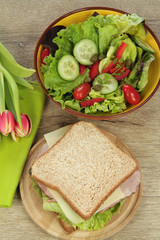 sandwich et salade composée 26032016