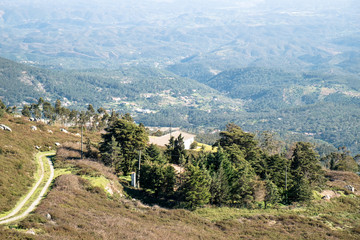 Fototapeta na wymiar Aussicht von Foia auf Landschaft Portugal