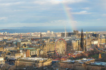 Fototapeta premium Rainbow over Edinburgh, Scotland (UK)