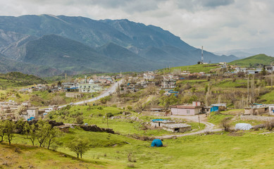 Naklejka premium Iraqi countryside in spring season between Erbil and Duhok city