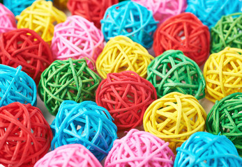 Surface covered with straw balls