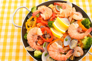 おいしそうなパエリア