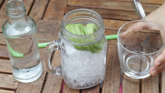 Kiwi sparkling water cold drink, stock video