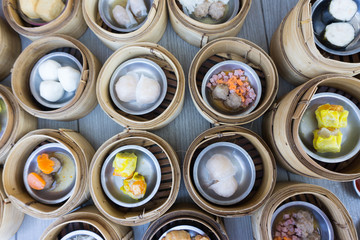 dim sum in bamboo steamer