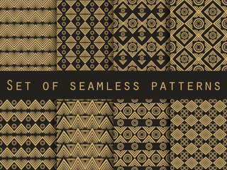 Set the texture seamless in ethnic style. Tribal seamless texture. Seamless pattern in hippie style. For wallpaper, bed linen, tiles, fabrics, backgrounds. Vector illustration.