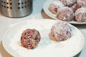 Preparing delicious meat balls