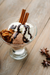 Ice cream sundae