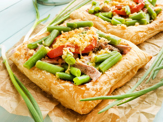 Puff pizzas