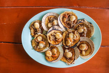 Scallop in Shell garlic fans steamed