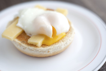 Fototapeta na wymiar Poached egg on muffin