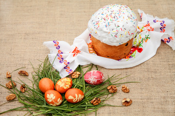 Easter cake and colored eggs